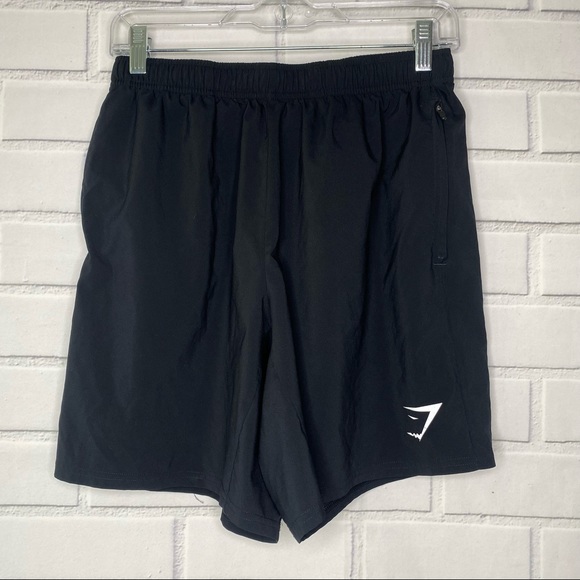 Gymshark Arrival Zip Pocket Shorts Size 